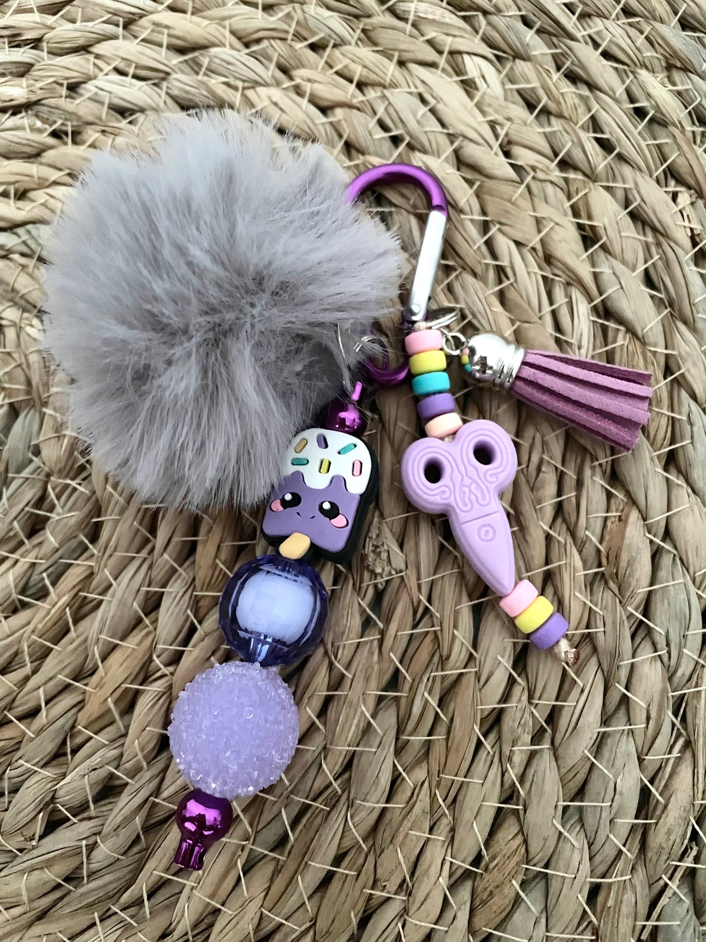 Sleutelhanger met pompon- Paars