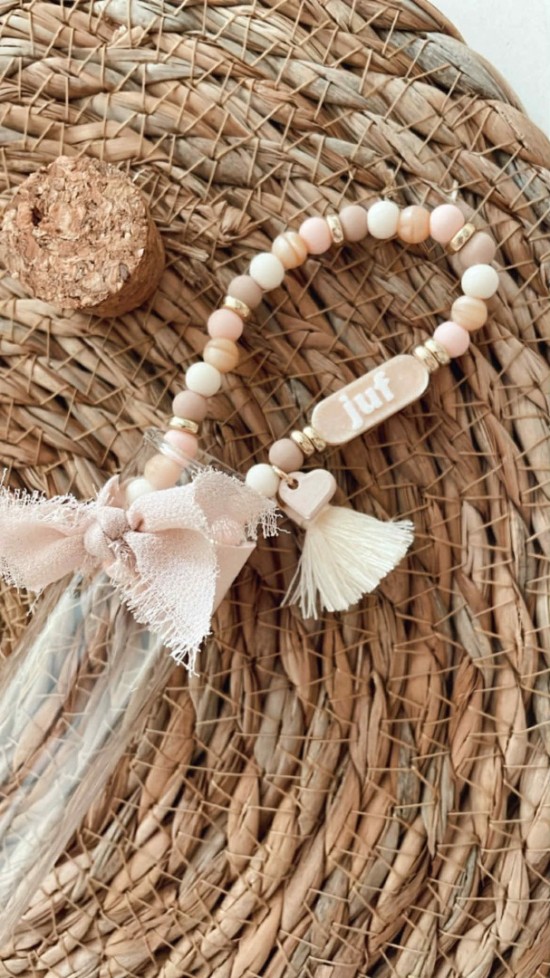 Armbandje juf kraal 3